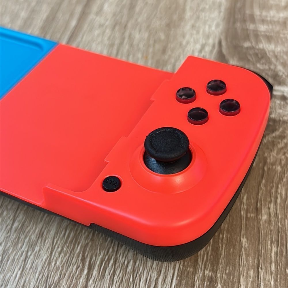 iOS/Android Bluetooth Controller for Smartphones, PS4/5 Remote Play, Emulators - Picture 4 of 13